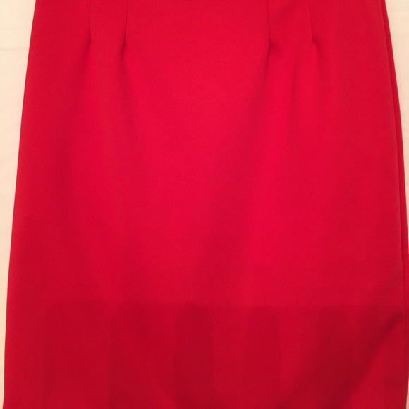 Pretty Red Tailored Skirt. Size Medium. New🎊Host Pick🎊 - Picture 3 of 8